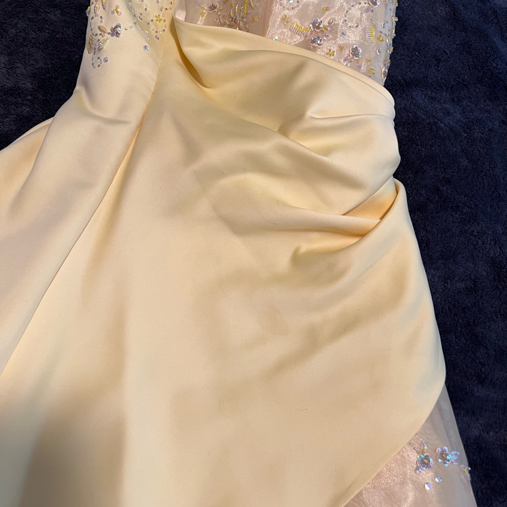 Morgan & Co yellow prom dress - Picture 7 of 7